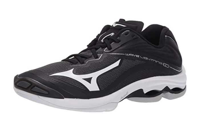 Mizuno Women's Wave Lightning Z6 Volleyball Shoe