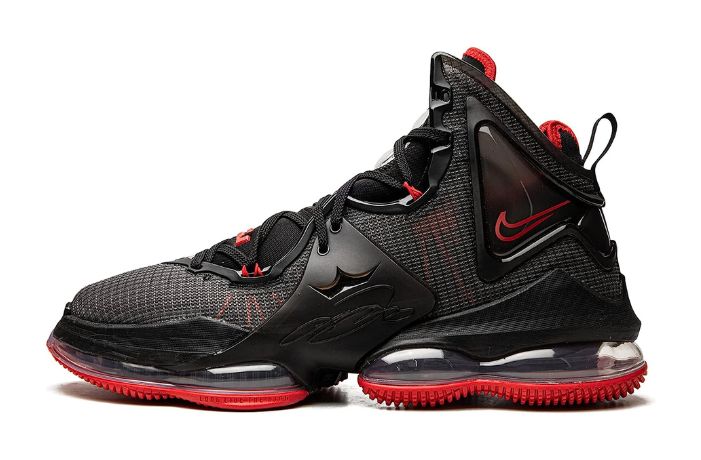 Top 10 Best Traction Basketball Shoes for Dusty Courts 2023